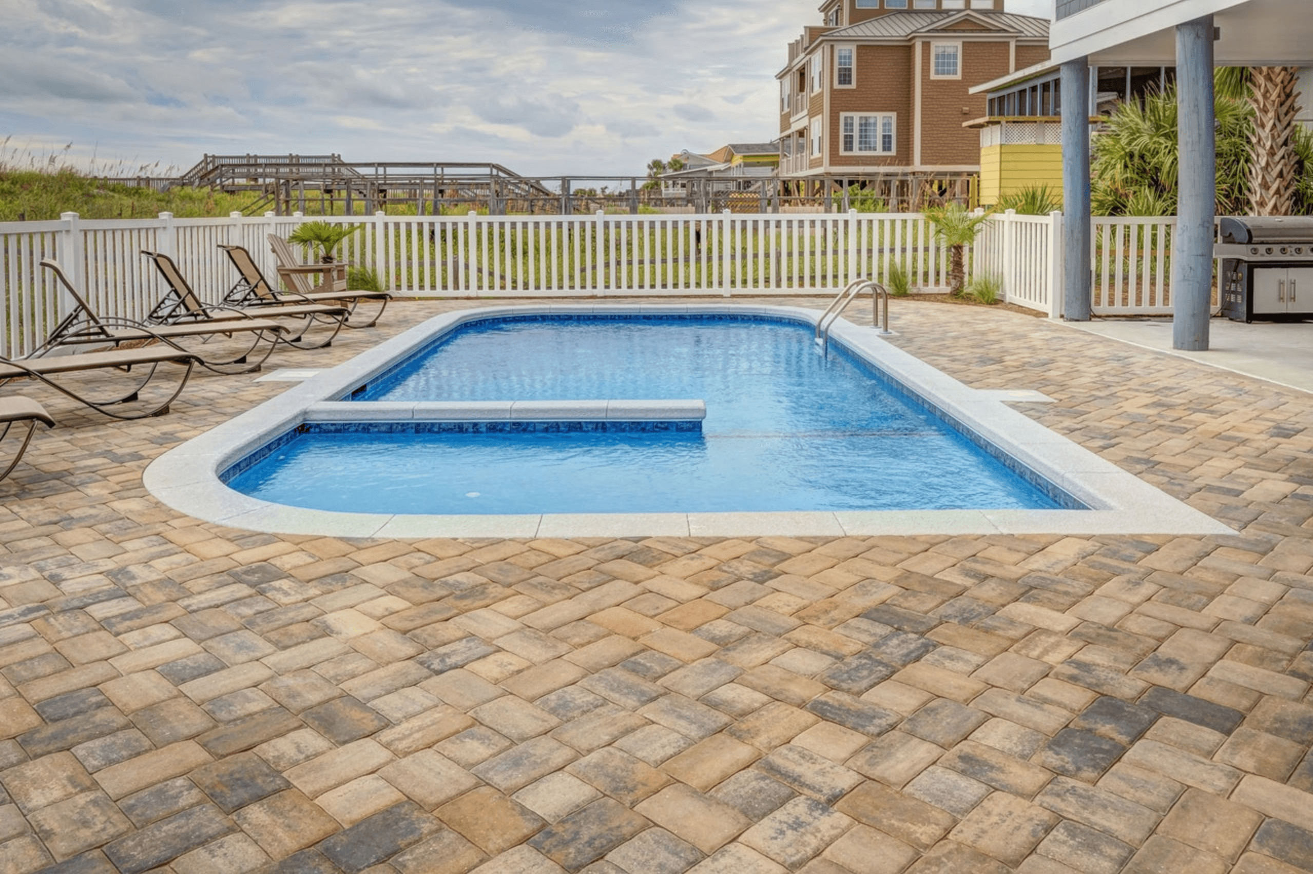 What a Frisco / McKinney TX Pool Maintenance Company Does